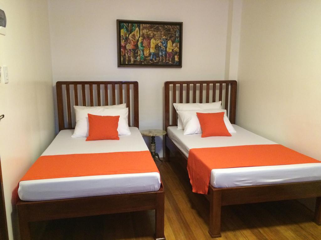 Casa Roces Bed & Breakfast เลกัซปี ห้อง รูปภาพ